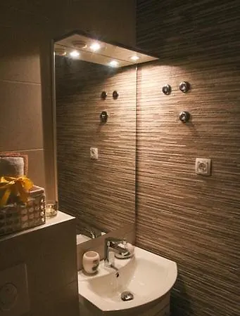 Natasha マカルスカ